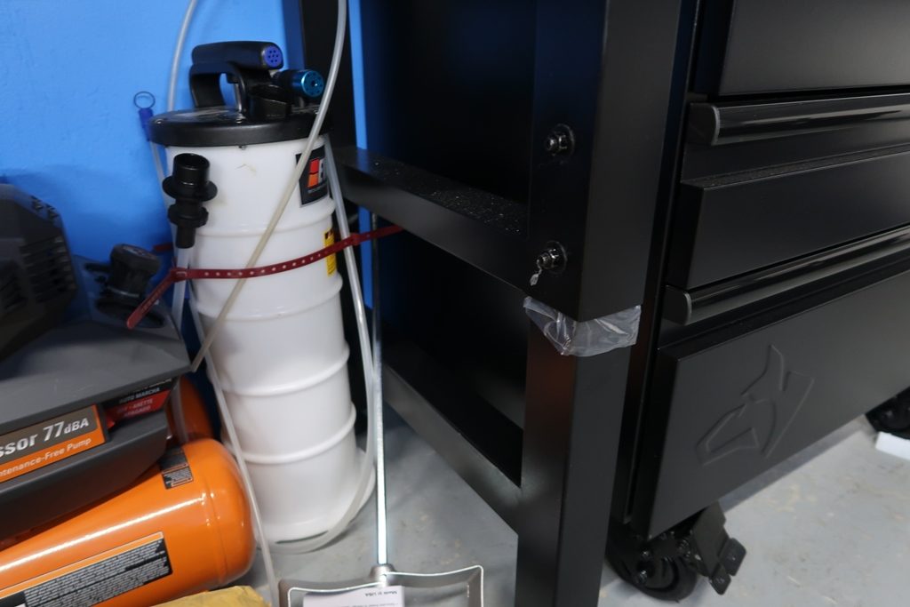 Husky Workbench