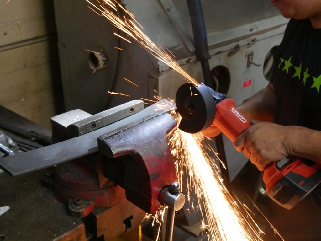 Hilti AG 4S-A22 Grinder Review