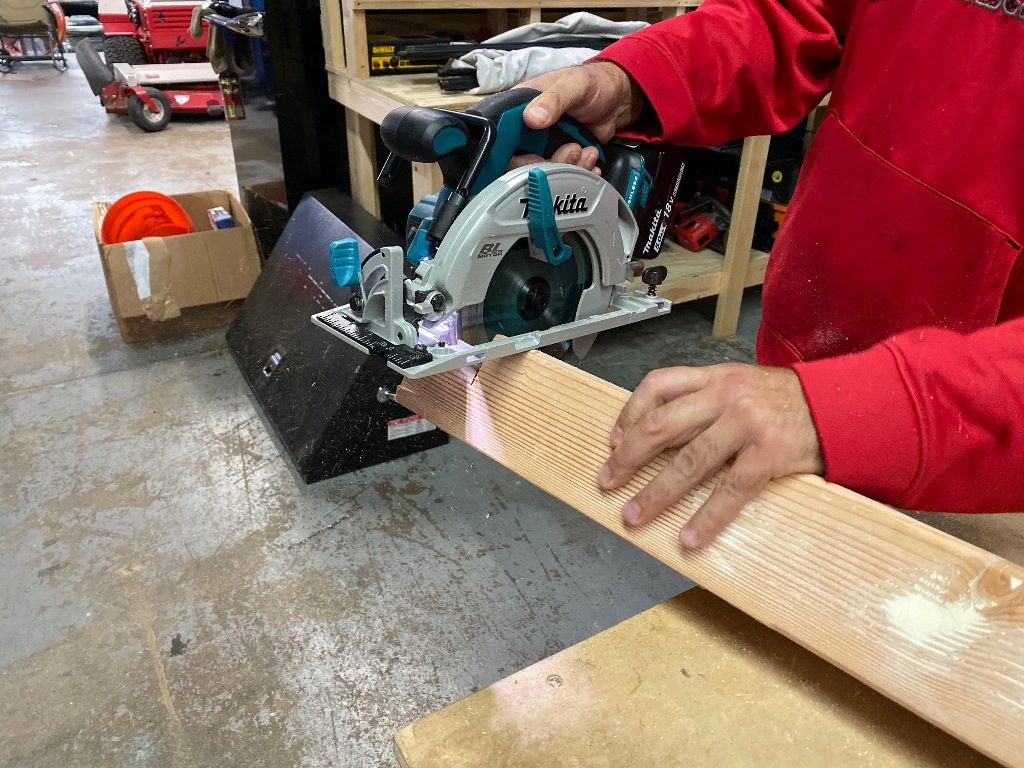 Makita Cordless Circular Saw Review