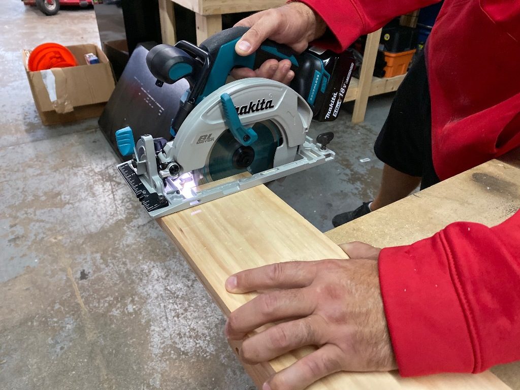 Makita Cordless Circular Saw Review
