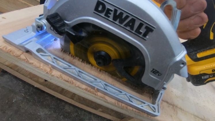 Dewalt Sub-Compact Circular Saw