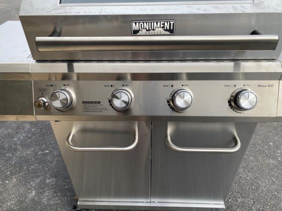 Monument Grill Mesa 400