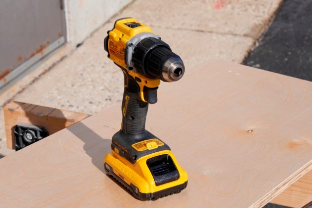 Dewalt Atomic Drill Driver And Ratchet Tools In Action