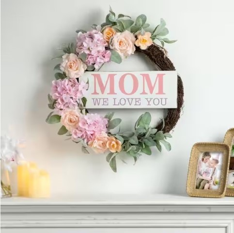 2023 Mother's Day Gift Guide "Mom, we love you" floral wreath"