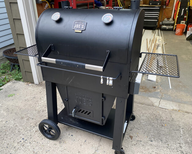 Oklahoma Joe Smoker Review: The Marshal Centerbox Smoker - Tools In ...