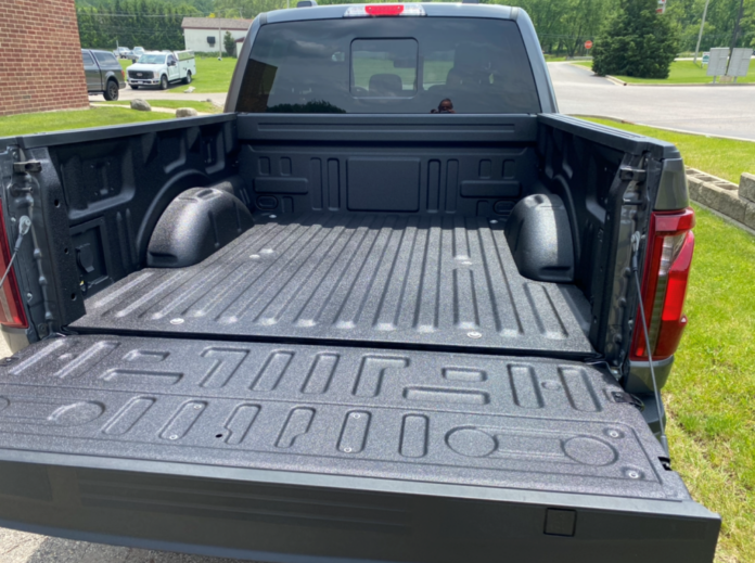 Great Lake Customs Bedliner