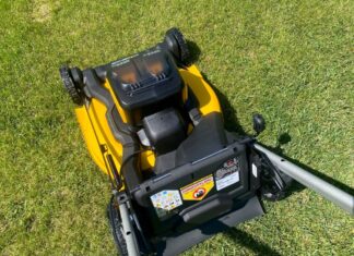 DeWALT electric mowers