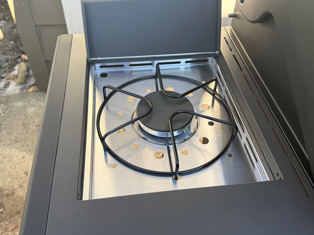 Monument Grill Eminence 425