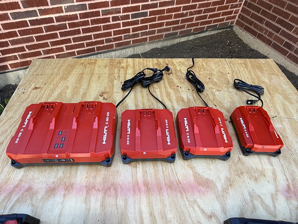 Hilti C 8D-22 Dual Charger